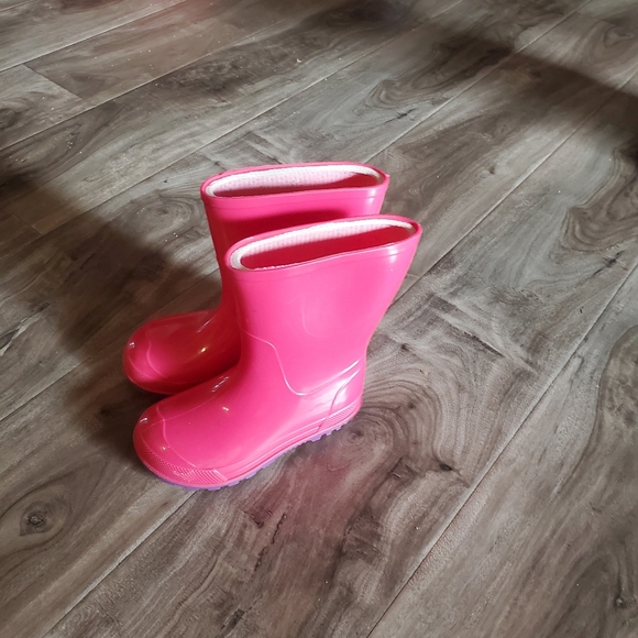 Made in Canada rain boots - Picture 1 of 2